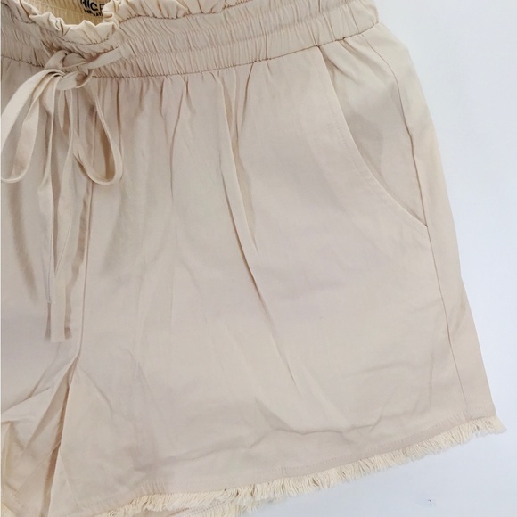 Womens Shorts Cashmere Cream Drawstring Shorts Size M Inc Earth New - Picture 5 of 6